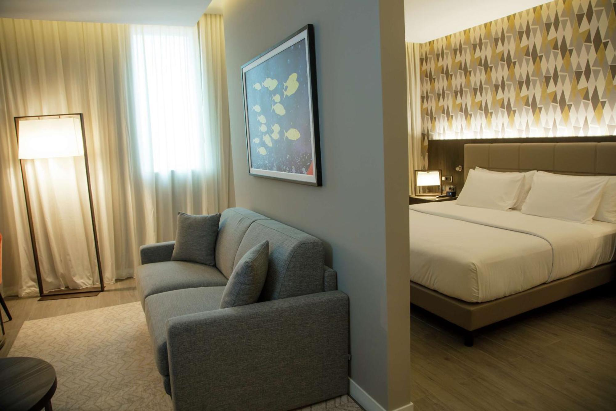 Doubletree By Hilton Pointe-Noire City Centre Pointe Noire Exterior photo